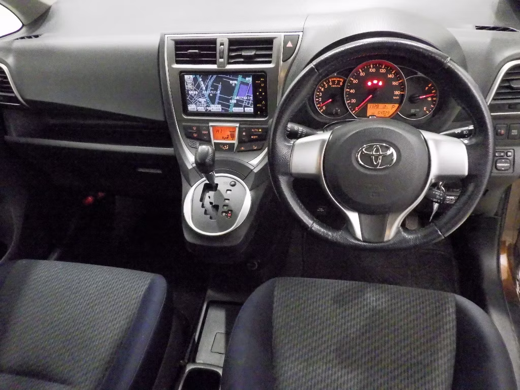 TOYOTA RACTIS