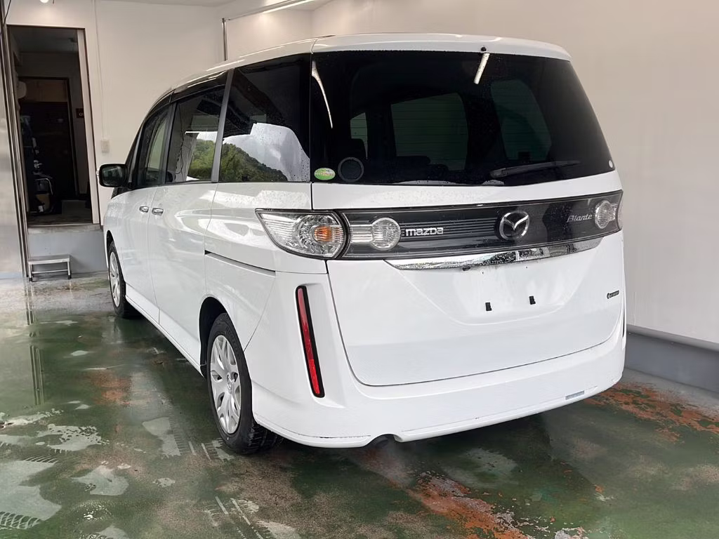 MAZDA BIANTE