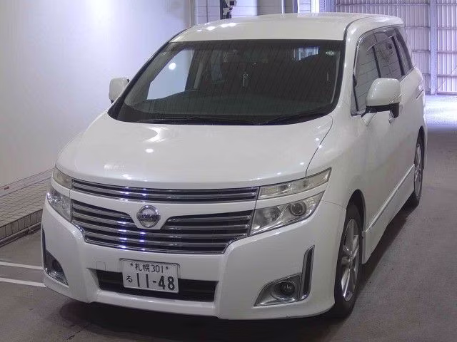 NISSAN ELGRAND