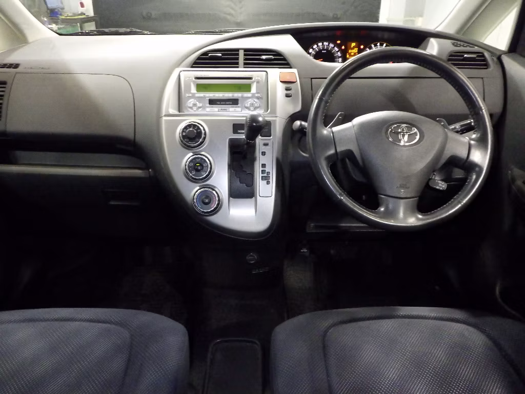 TOYOTA RACTIS