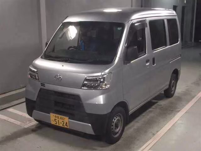 TOYOTA PIXIS VAN