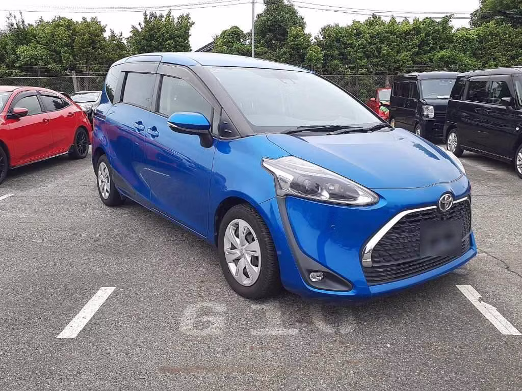 TOYOTA SIENTA