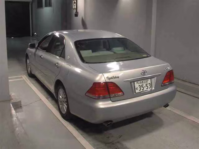TOYOTA CROWN