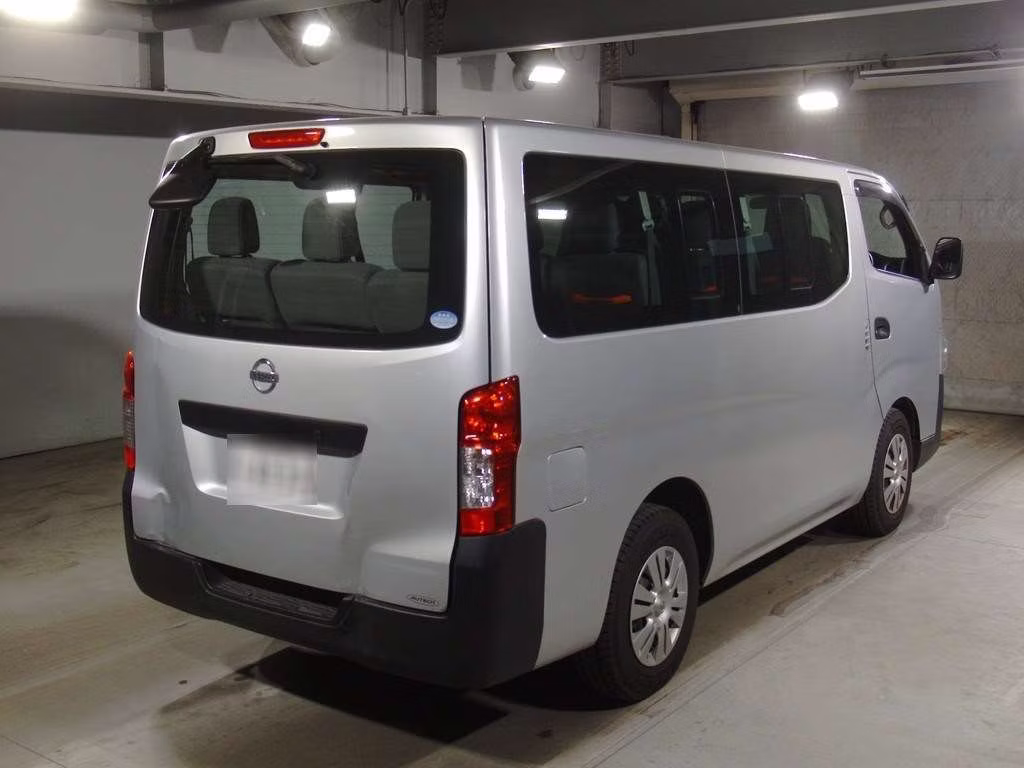 NISSAN NV350 CARAVAN