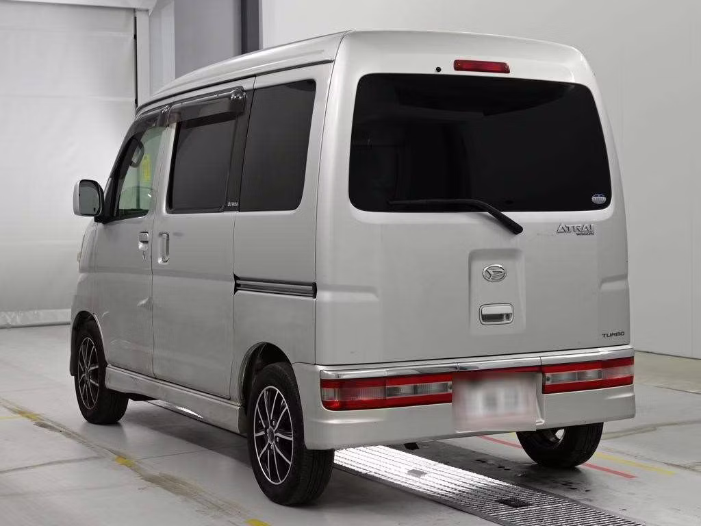 DAIHATSU ATRAI