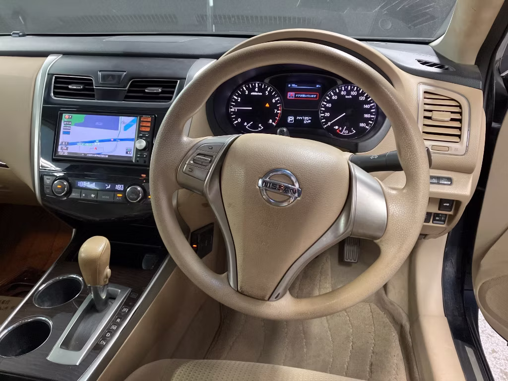 NISSAN TEANA