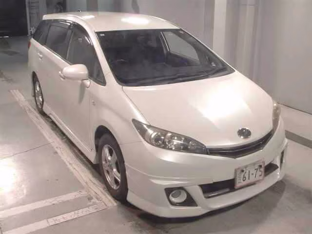 TOYOTA WISH