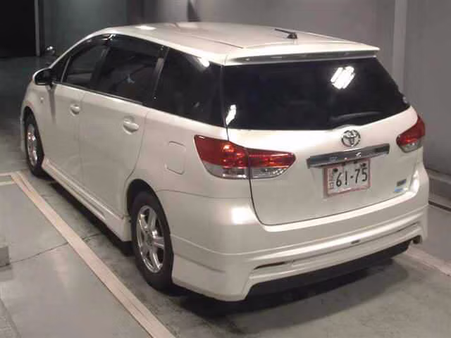 TOYOTA WISH
