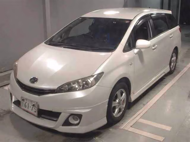 TOYOTA WISH