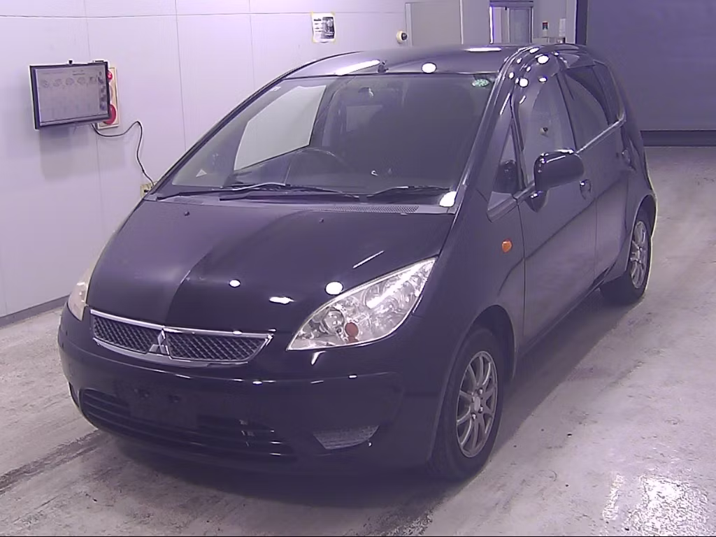 MITSUBISHI COLT