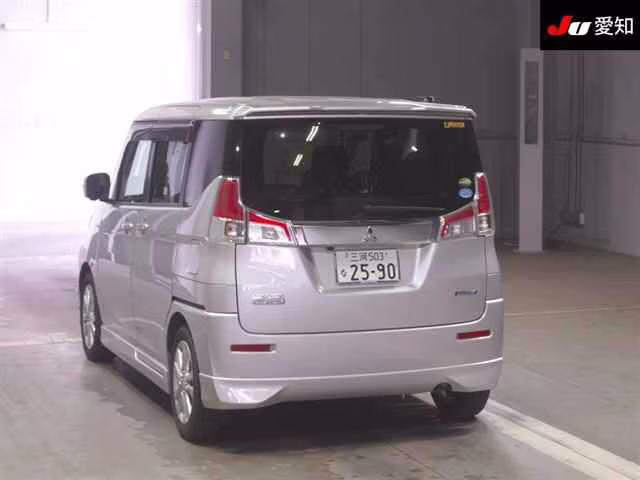 MITSUBISHI DELICA D:2