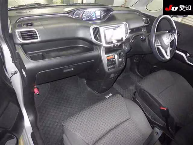 MITSUBISHI DELICA D:2