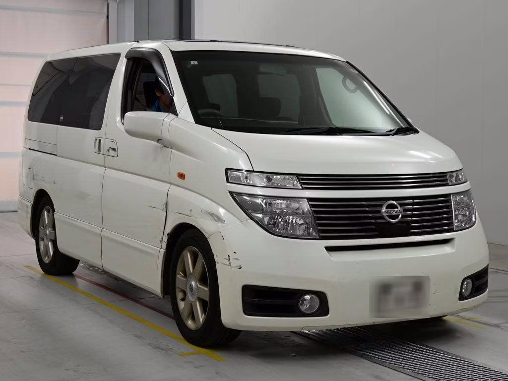 NISSAN ELGRAND