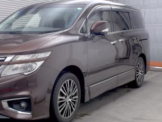 NISSAN ELGRAND