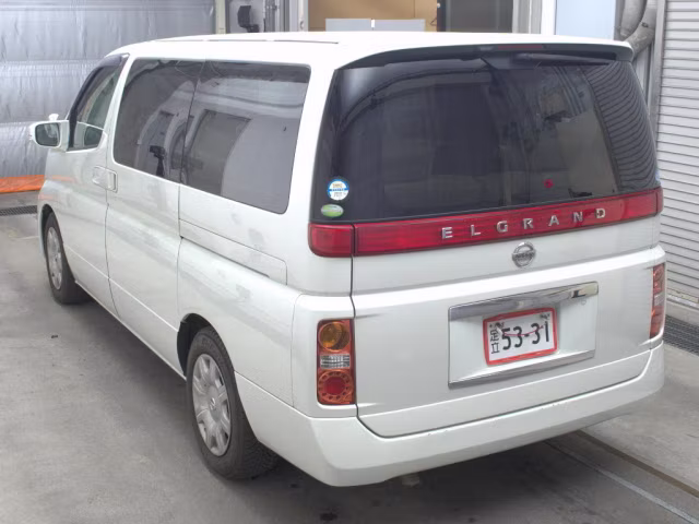 NISSAN ELGRAND