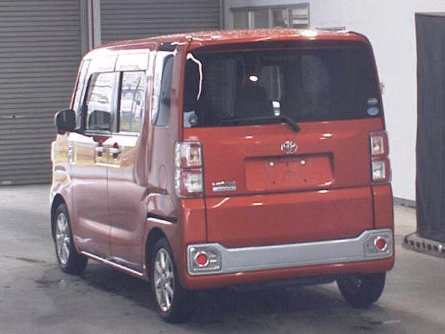 TOYOTA PIXIS MEGA