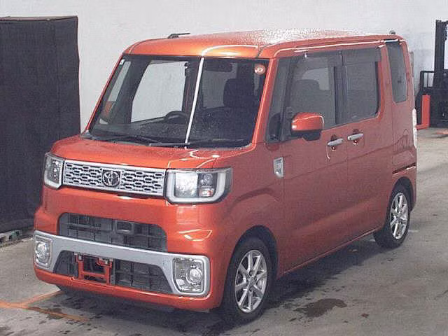TOYOTA PIXIS MEGA