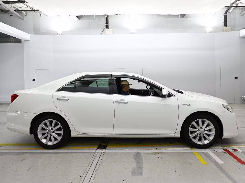 TOYOTA CAMRY