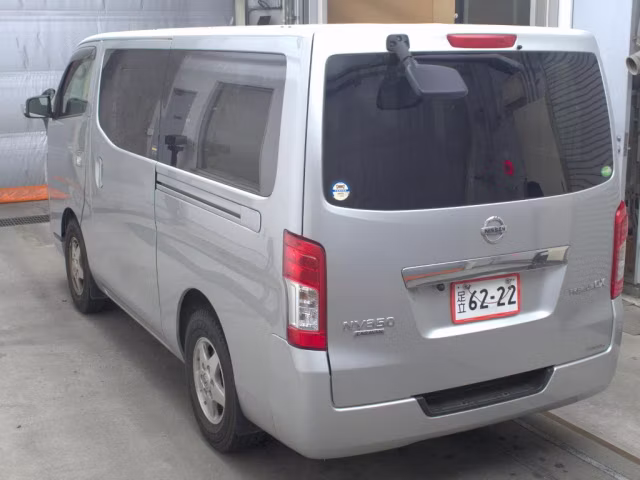 NISSAN NV350 CARAVAN