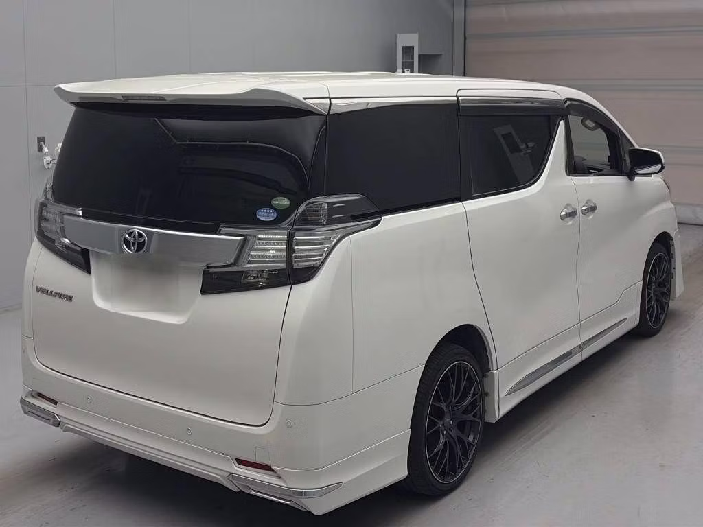 TOYOTA VELLFIRE