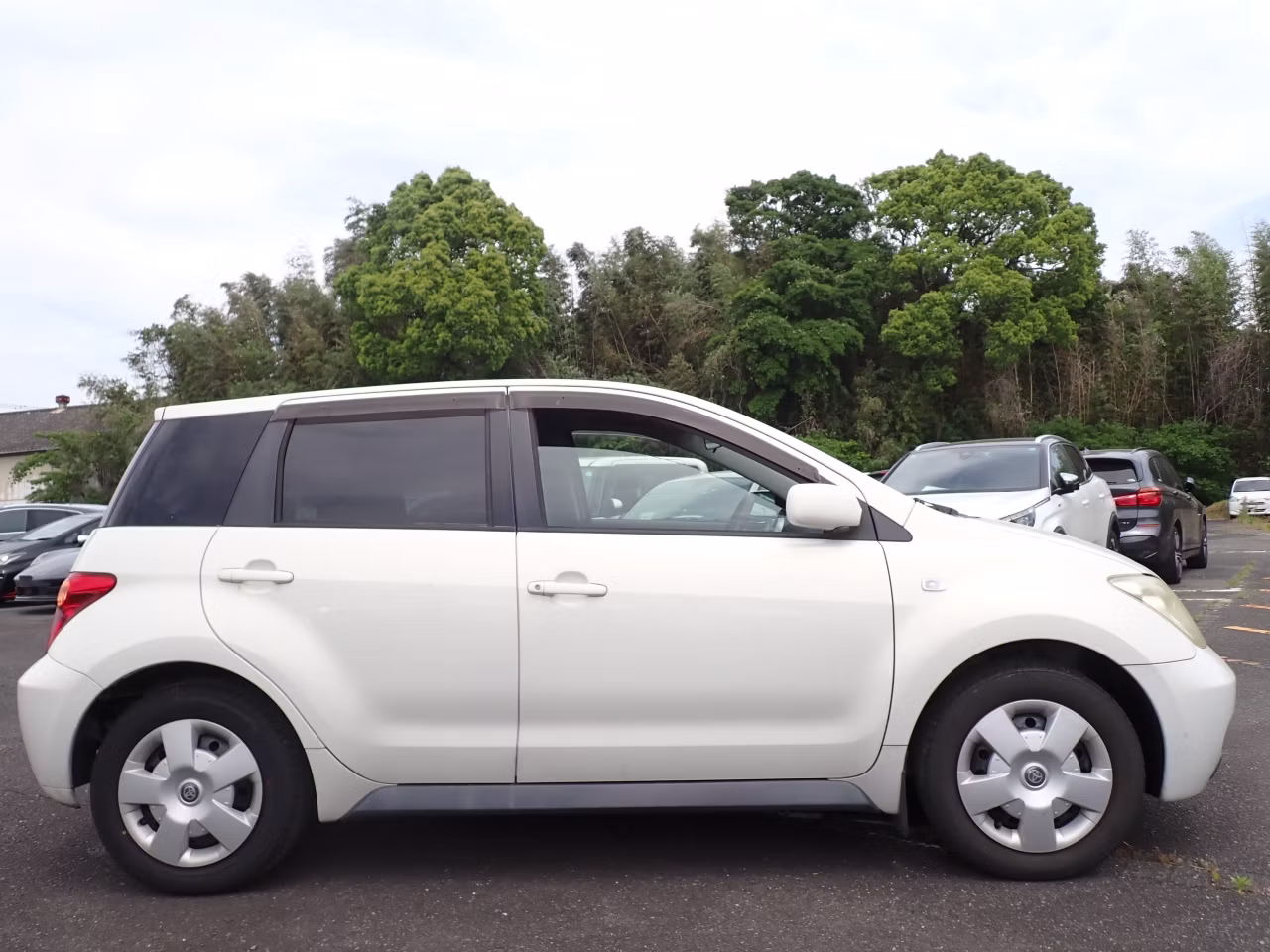 TOYOTA IST