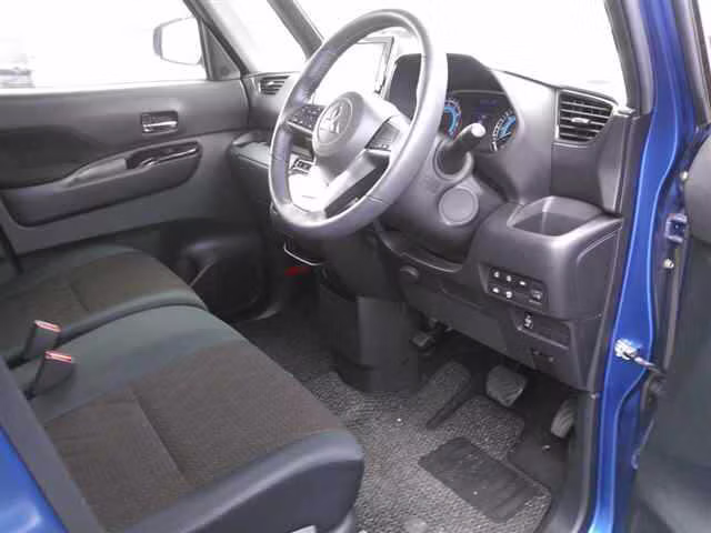 MITSUBISHI EK SPACE