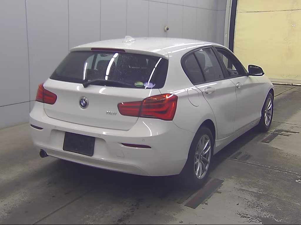BMW 1-SERIES