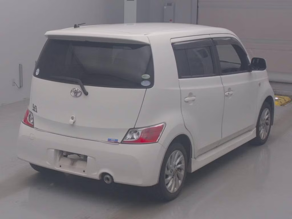 TOYOTA BB