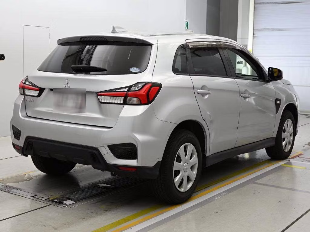 MITSUBISHI RVR