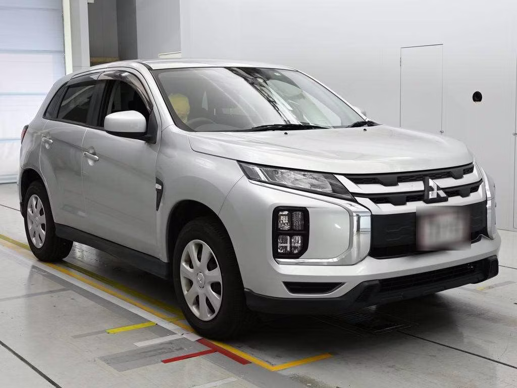 MITSUBISHI RVR