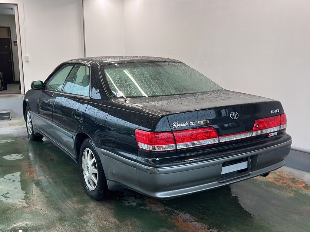 TOYOTA MARK II