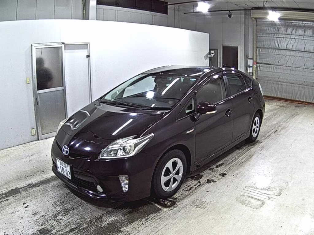 TOYOTA PRIUS