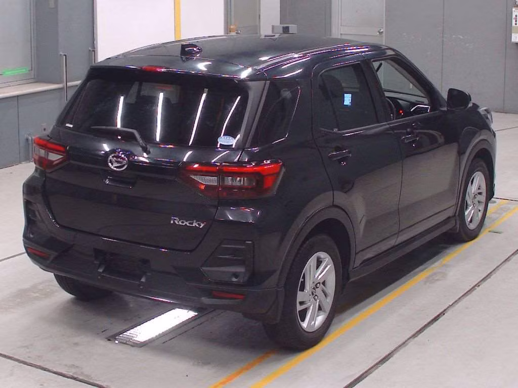 DAIHATSU ROCKY