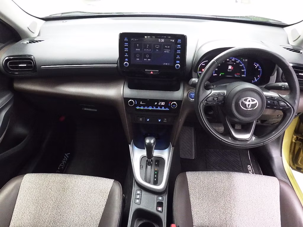 TOYOTA YARIS CROSS
