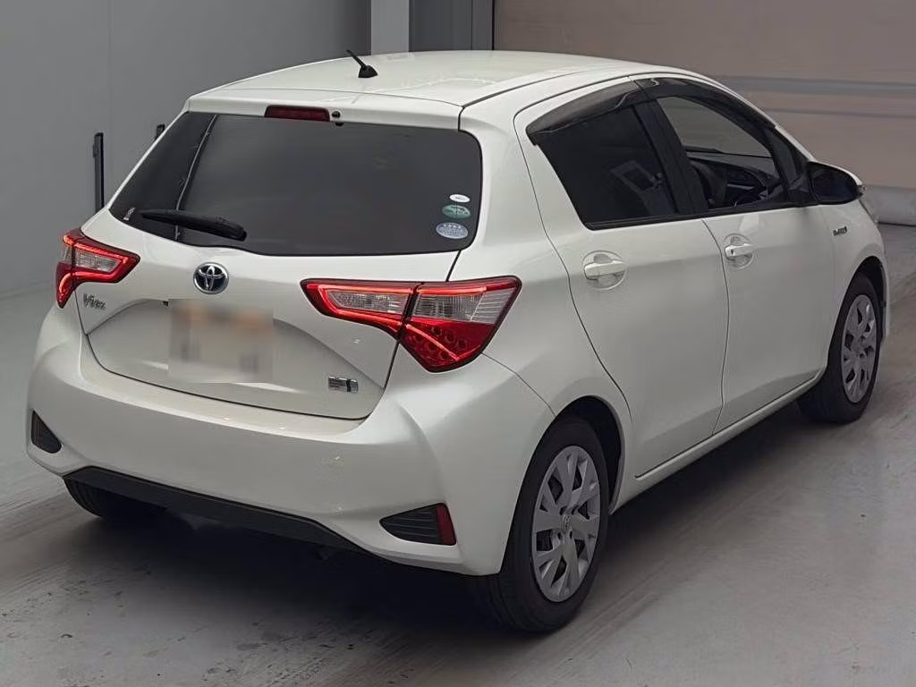 TOYOTA VITZ