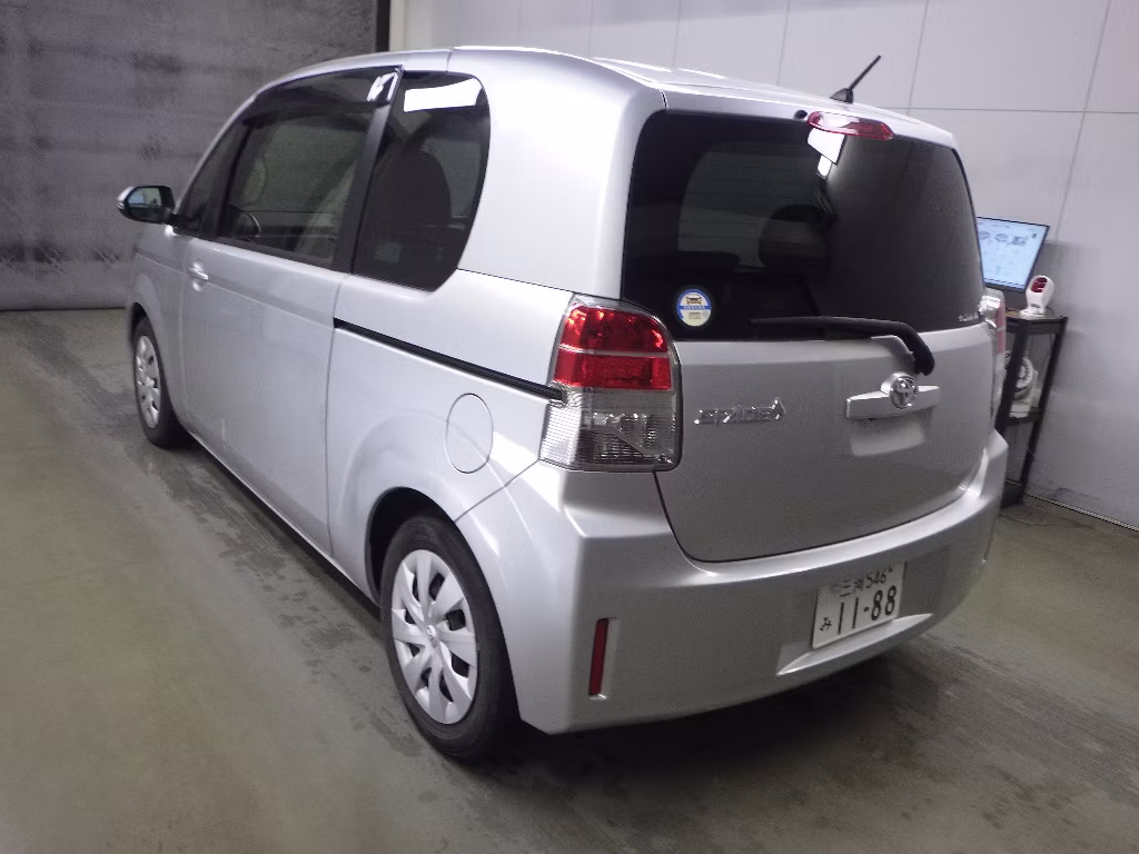 TOYOTA SPADE