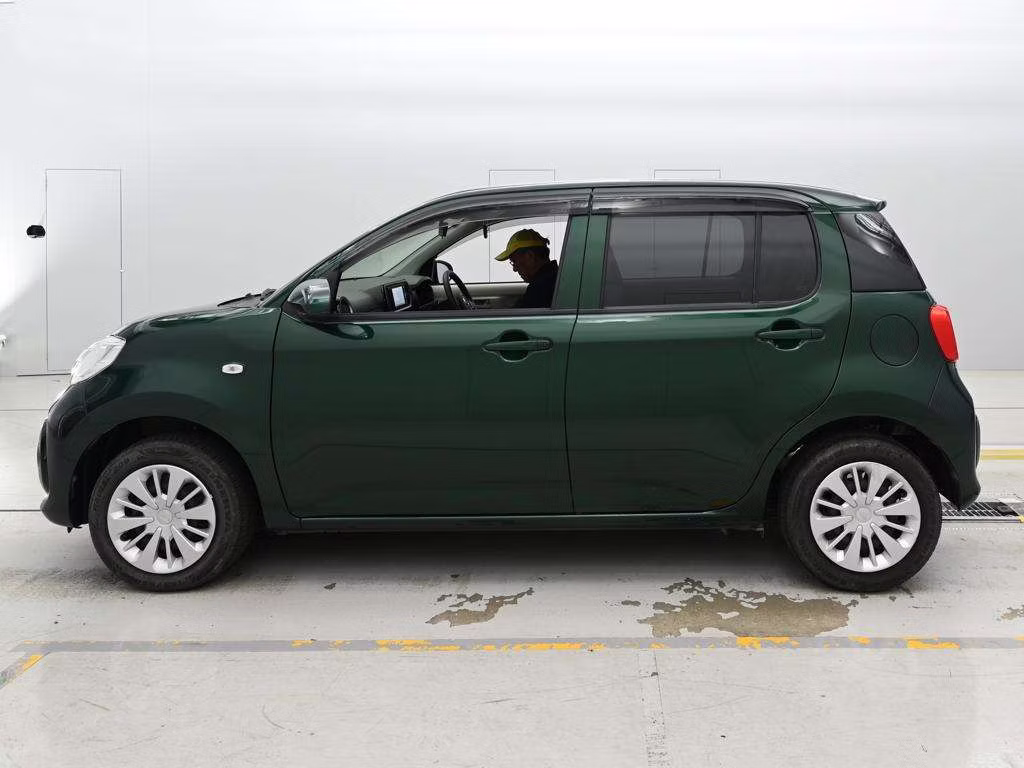 DAIHATSU BOON