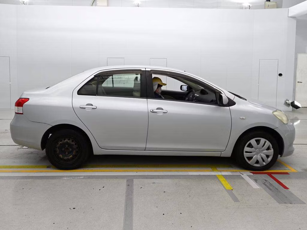 TOYOTA BELTA