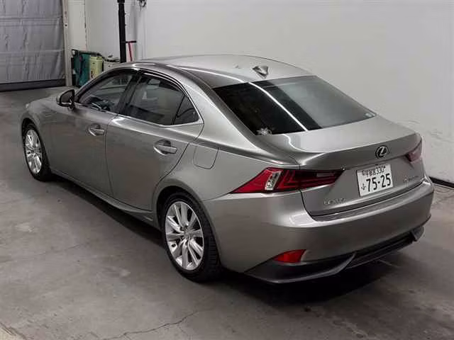 LEXUS IS300H