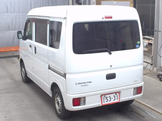 MITSUBISHI MINICAB