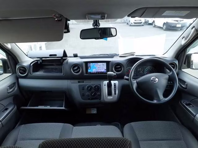 NISSAN NV350 CARAVAN
