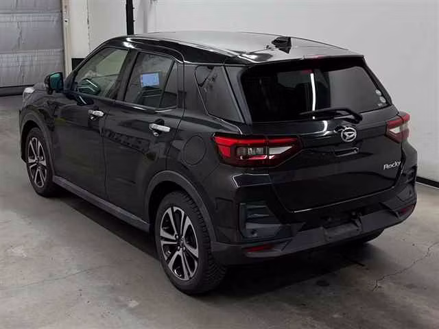 DAIHATSU ROCKY