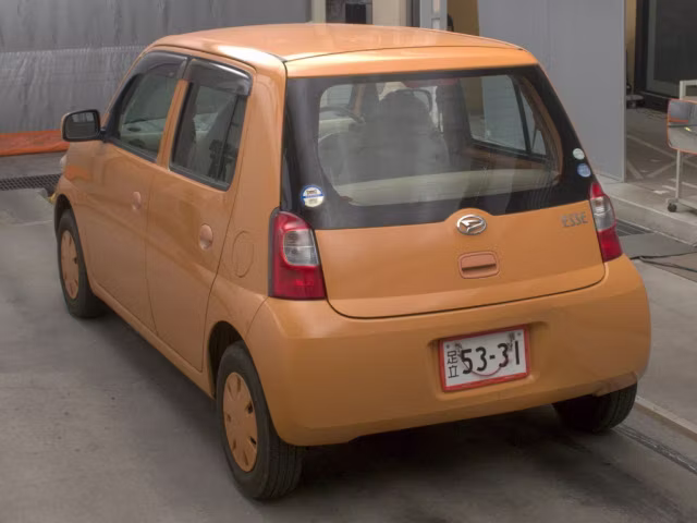 DAIHATSU ESSE