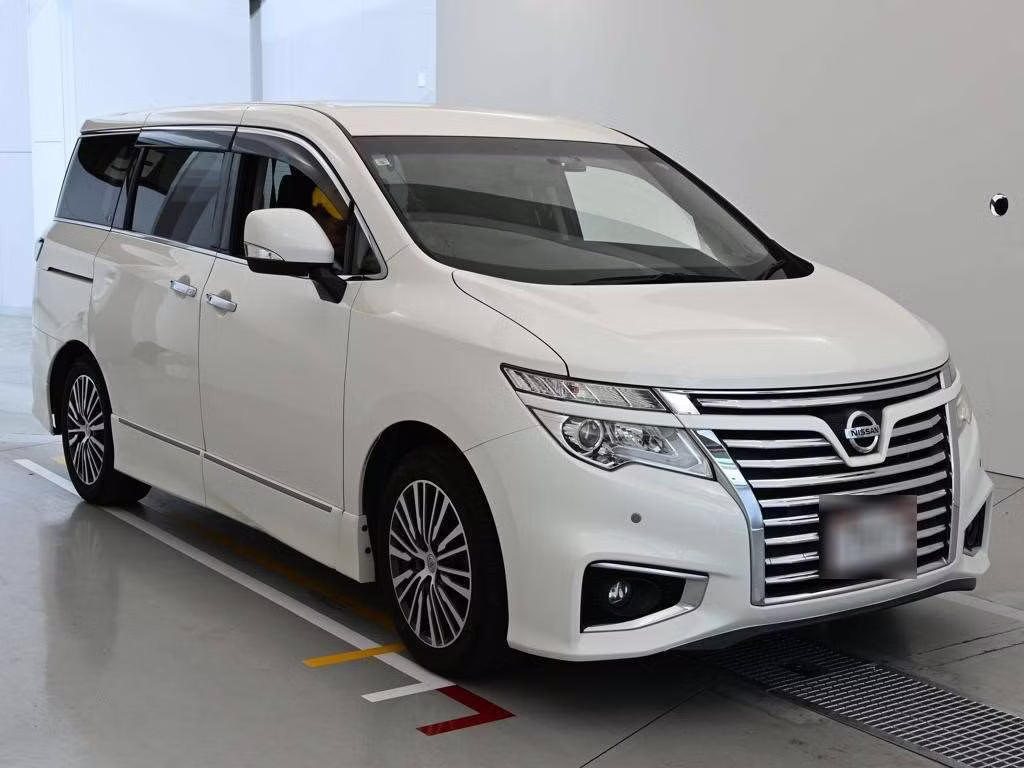 NISSAN ELGRAND