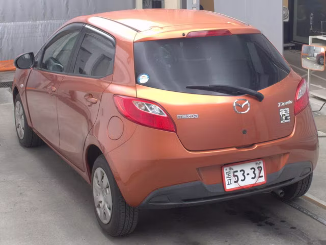 MAZDA DEMIO