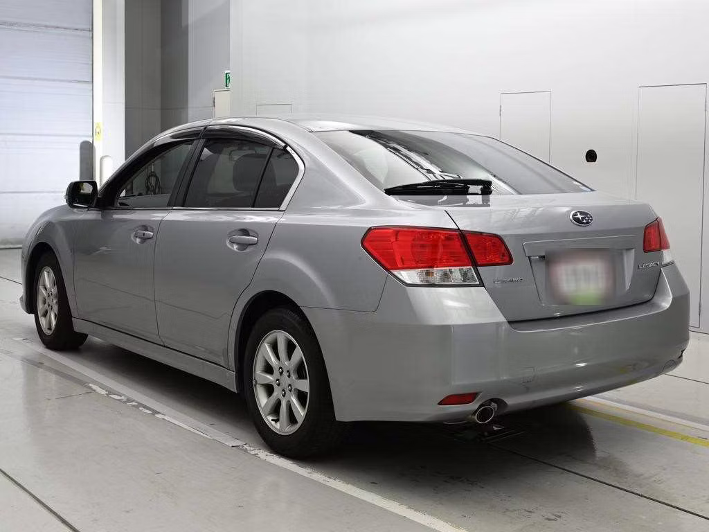 SUBARU LEGACY B4