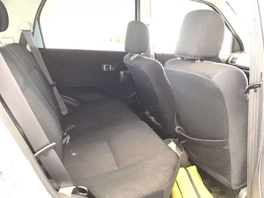 DAIHATSU TERIOS KID