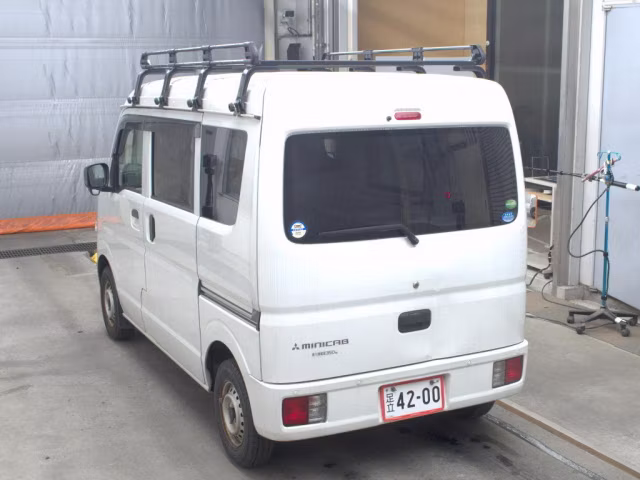MITSUBISHI MINICAB