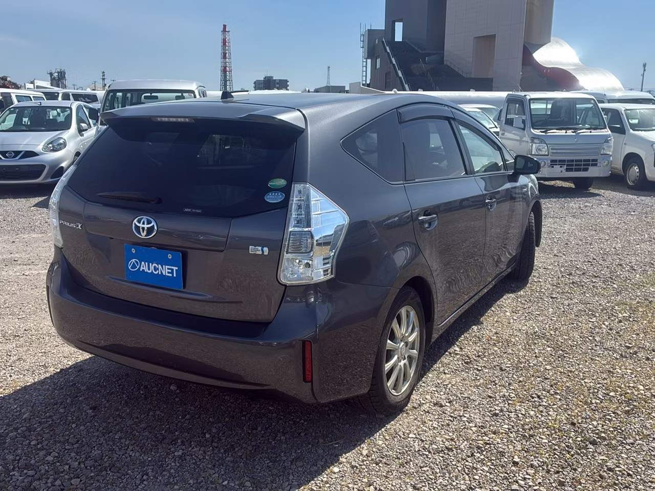 TOYOTA PRIUS ALPHA