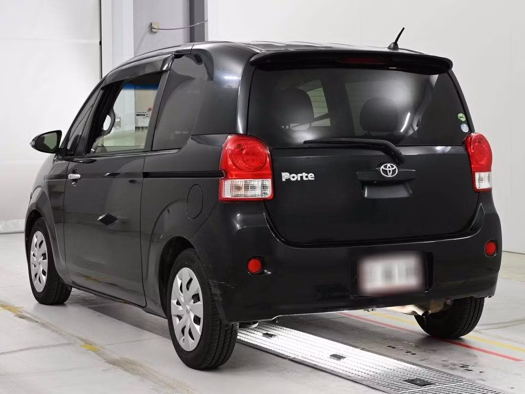 TOYOTA PORTE
